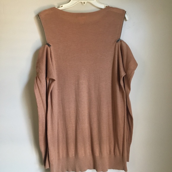 Caslon zipper sleeves cashmere feel cold shoulder - Picture 3 of 7
